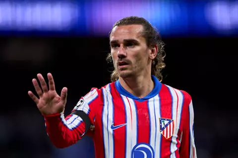 آس: جريزمان يثير قلق أتلتيكو مدريد قبل حسم مستقبله